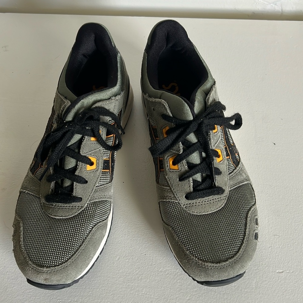 Men’s ASICS Gel Lyte lll size 7